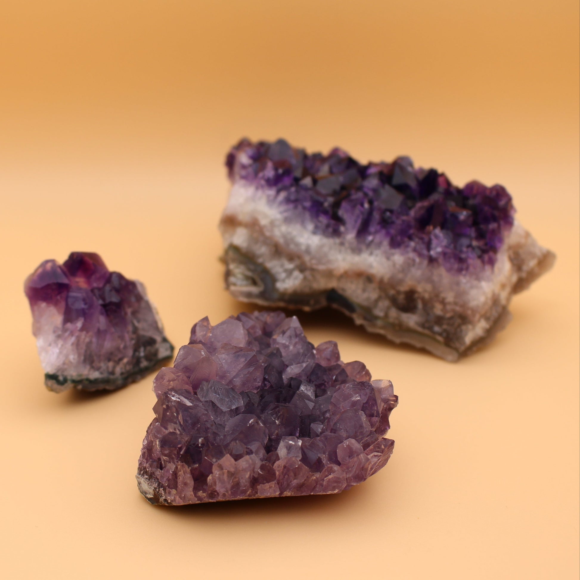 Amethyst-Cluster aus Uruguay – Naturkristall für Ruhe & spirituelle Tiefe