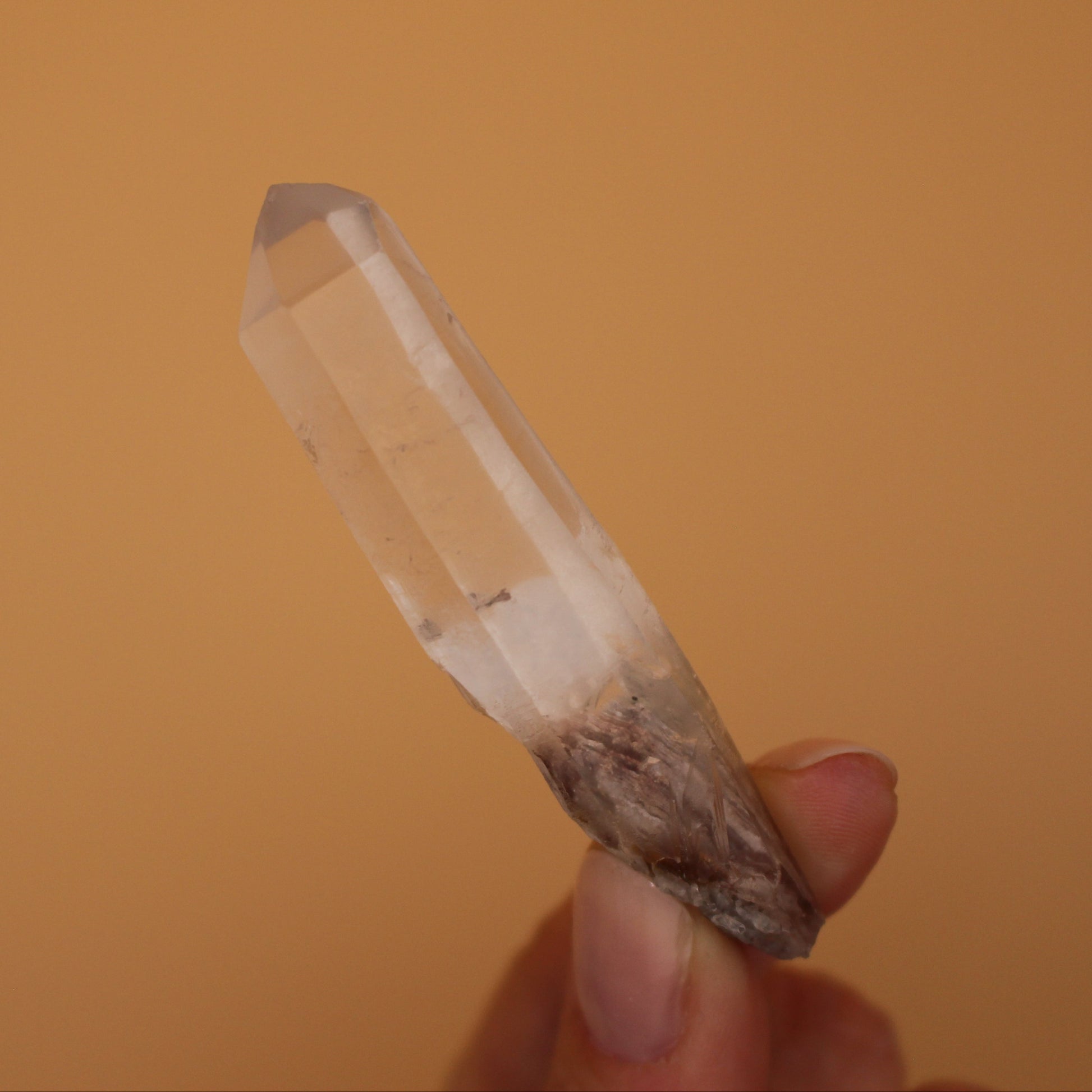 Bergkristall Laser Naturspitz – Klarheit & Fokussierung in reiner Form