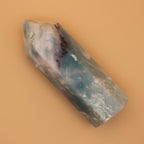 Sfera di Fluorite Anguria – Armonia, Chiarezza ed Equilibrio Energetico