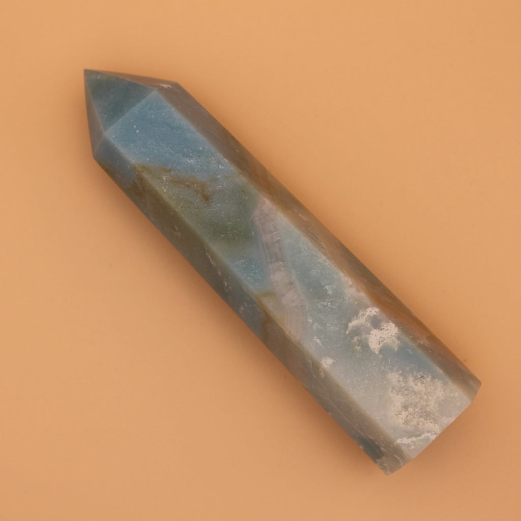 Sfera di Fluorite Anguria – Armonia, Chiarezza ed Equilibrio Energetico