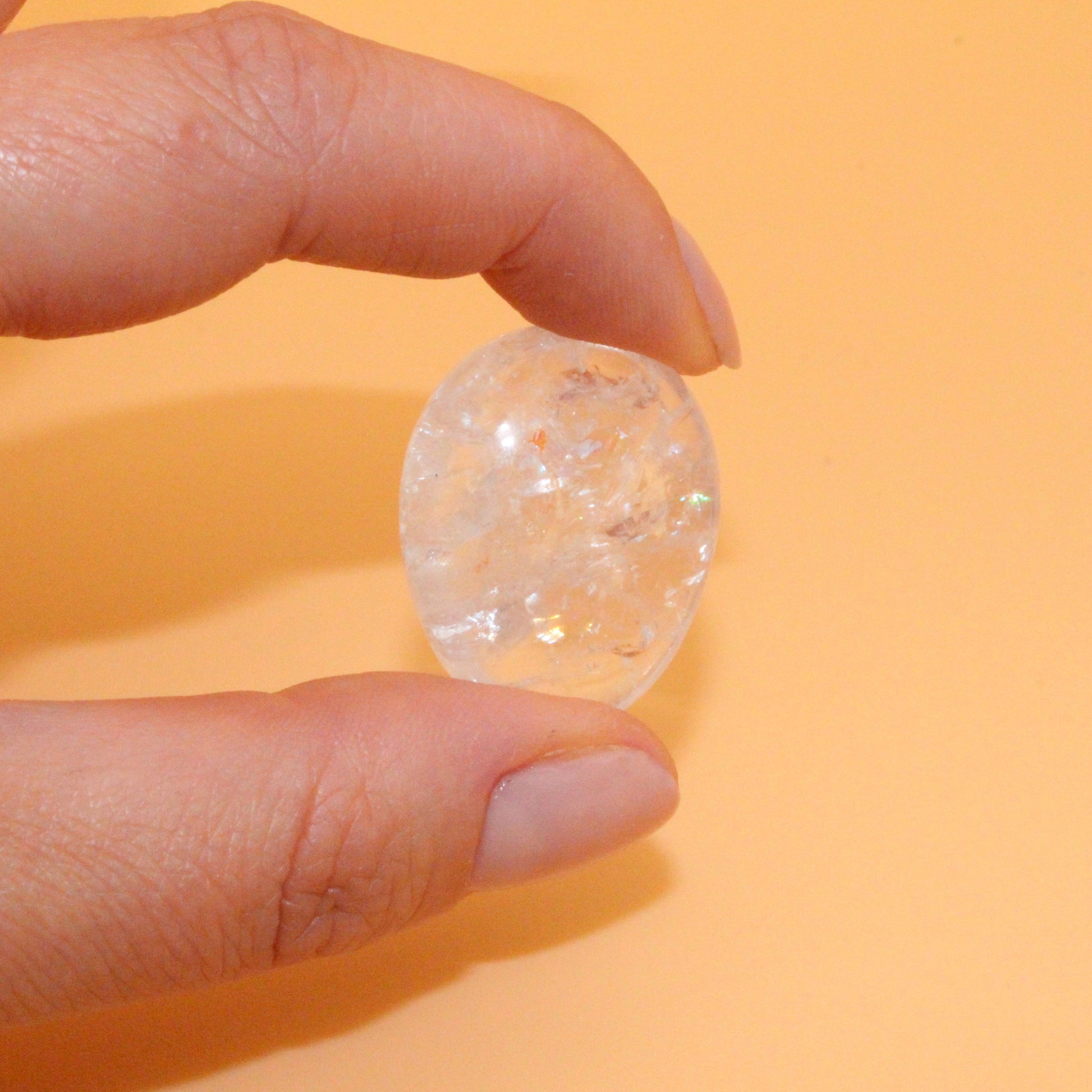 Clear Quartz Trommelstein – Meisterkristall für Klarheit & Energieverstärkung