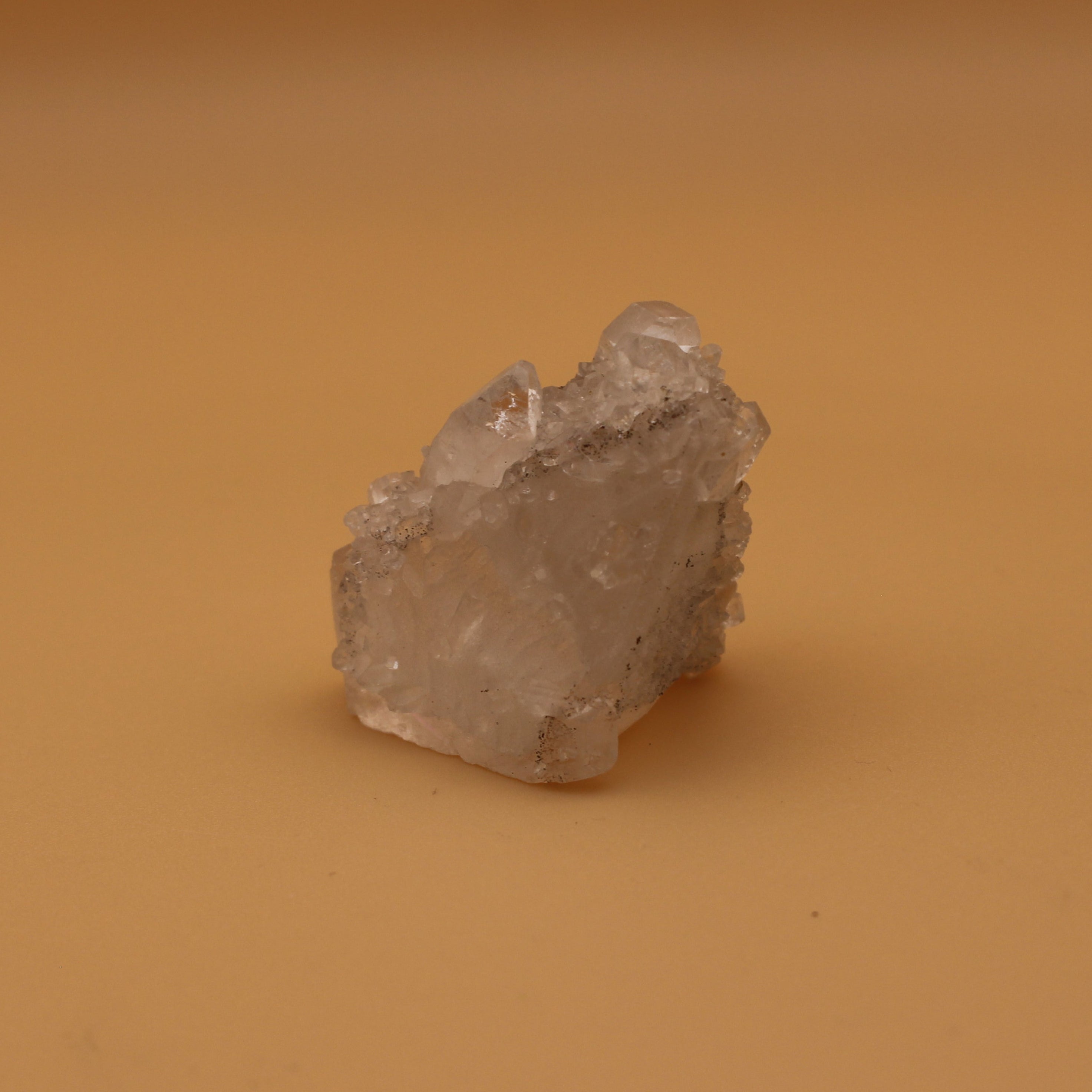 Torre di Fluorite – Pietra del Potere per Chiarezza e Armonia