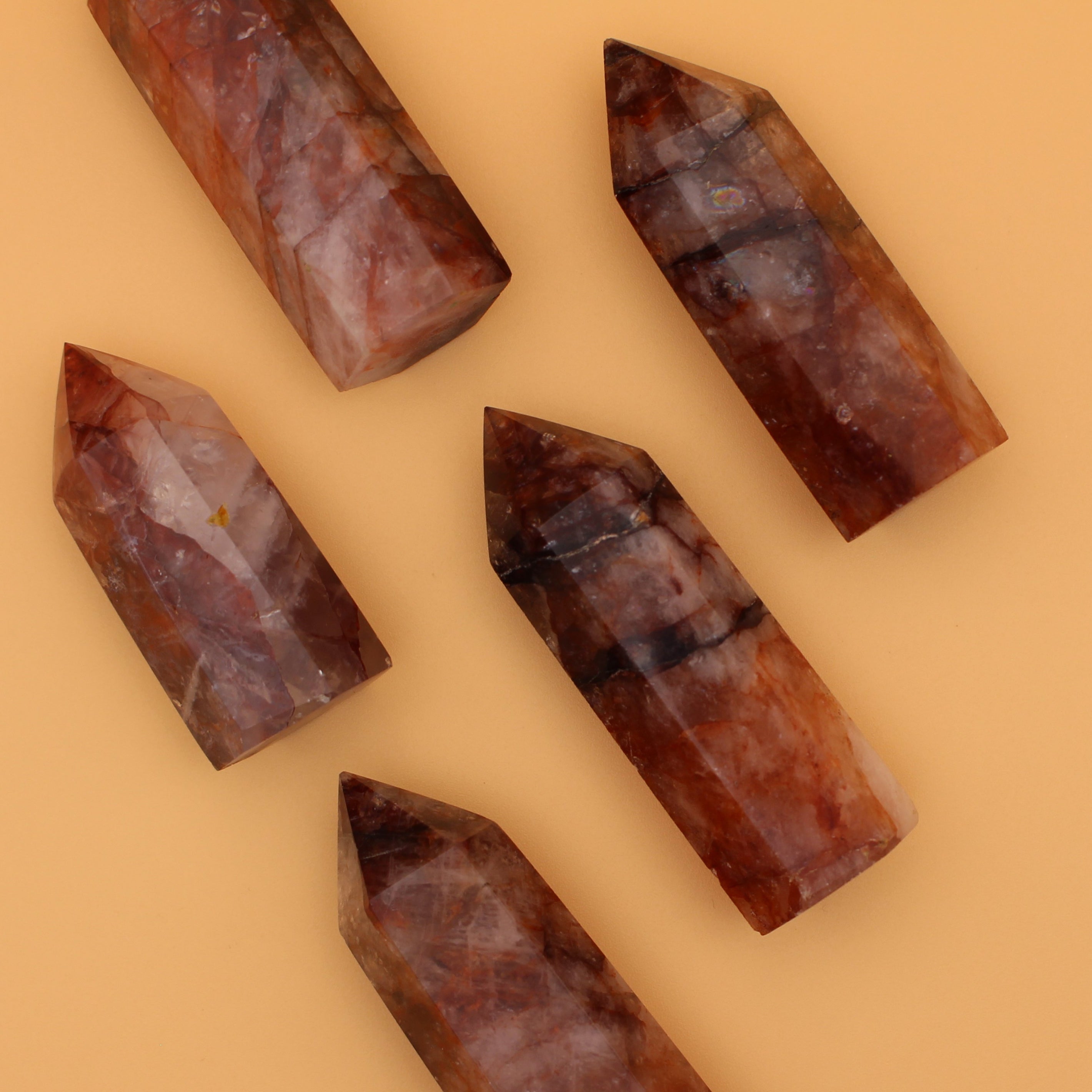 Sfera di Fluorite Anguria – Armonia, Chiarezza ed Equilibrio Energetico
