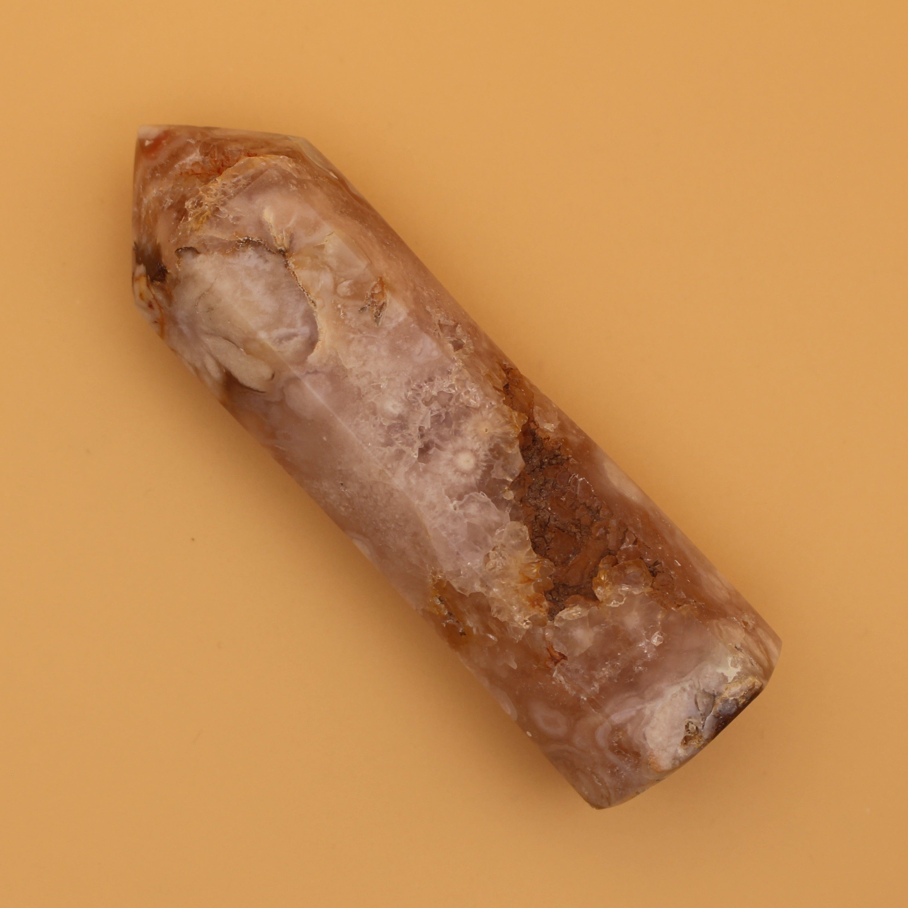 Torre di Fluorite – Bellezza naturale e chiarezza energetica