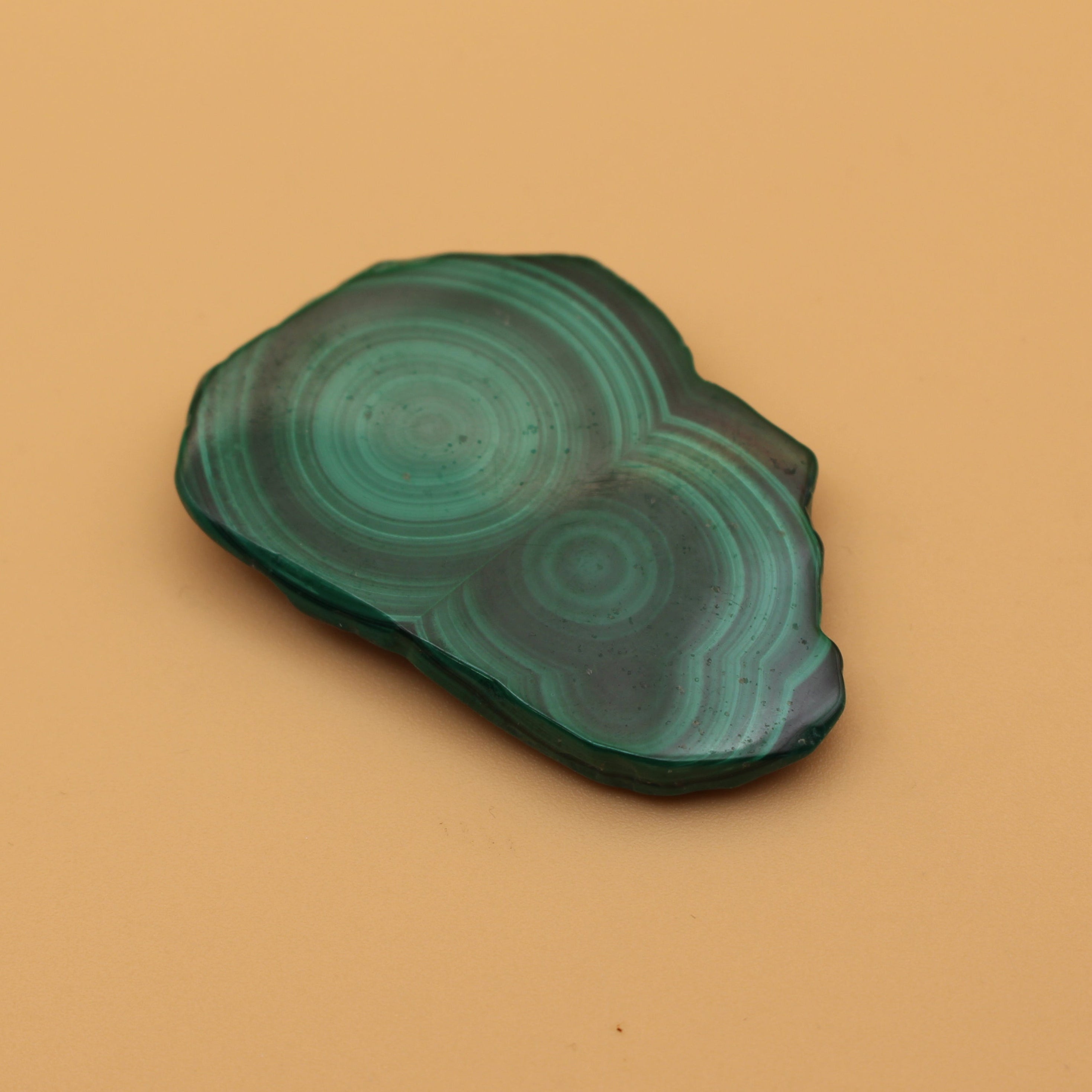 Malachit Platte – Transformation & Herzensenergie