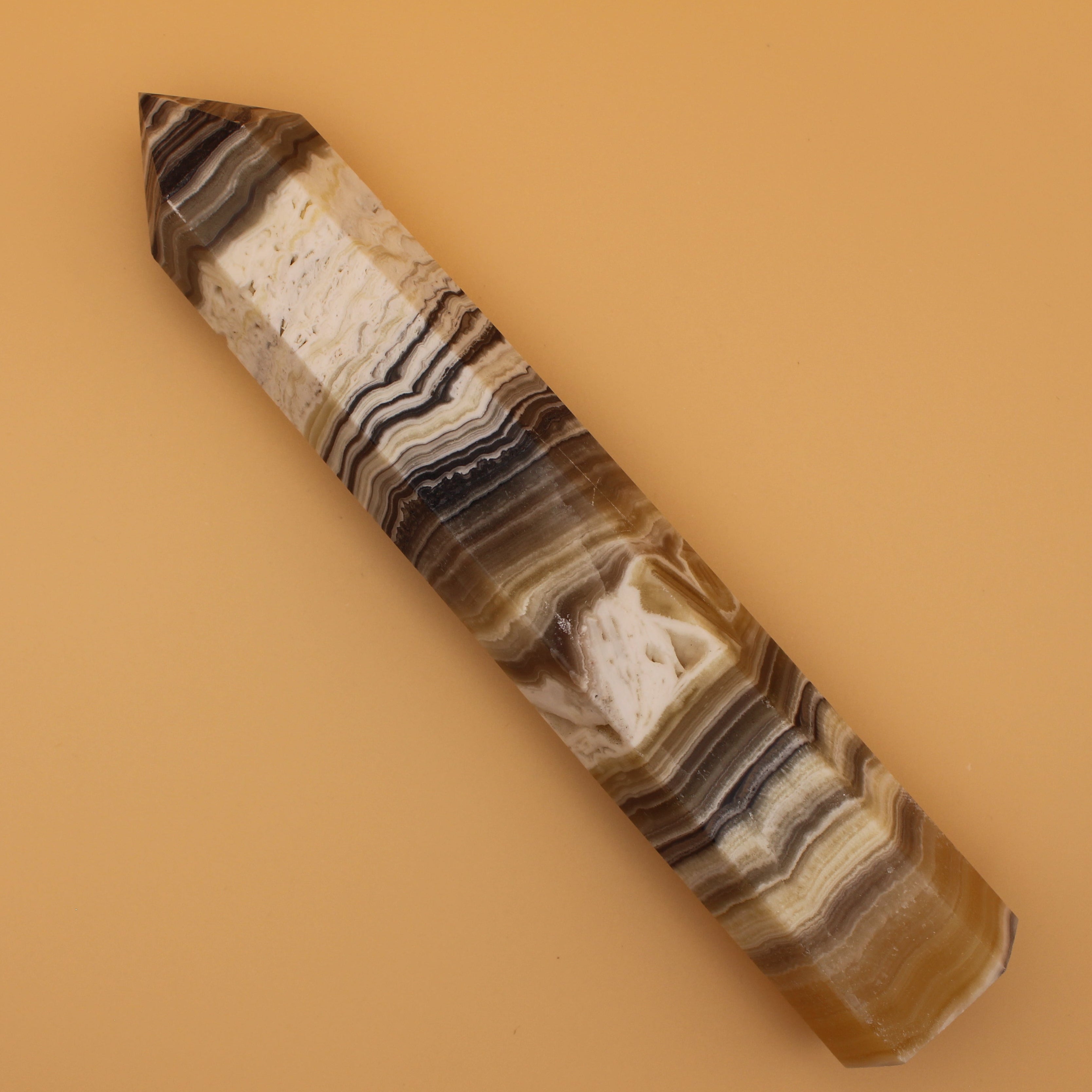 Torre di Fluorite – Bellezza naturale e chiarezza energetica