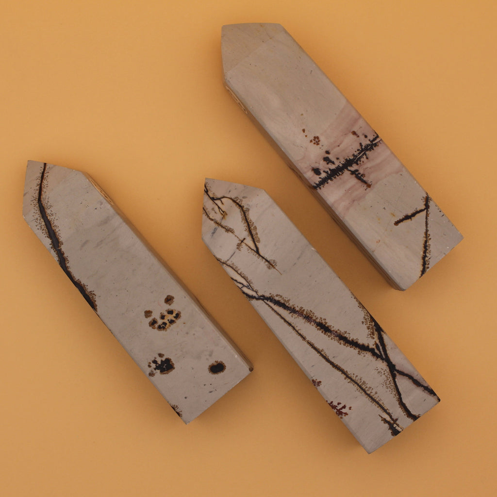 Immagine Jasper Tower – Pietra di messa a terra con motivo paesaggistico naturale