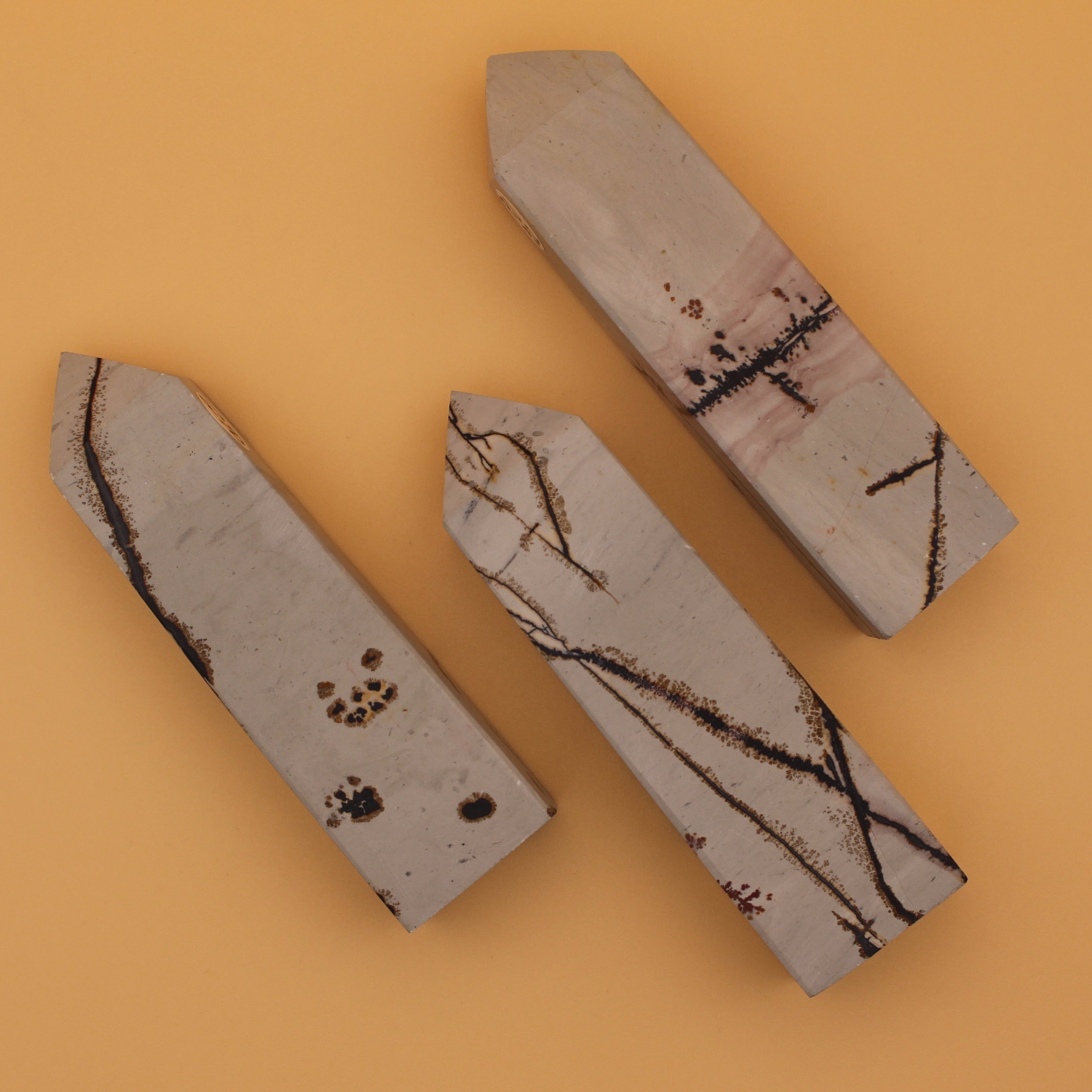Immagine Jasper Tower – Pietra di messa a terra con motivo paesaggistico naturale