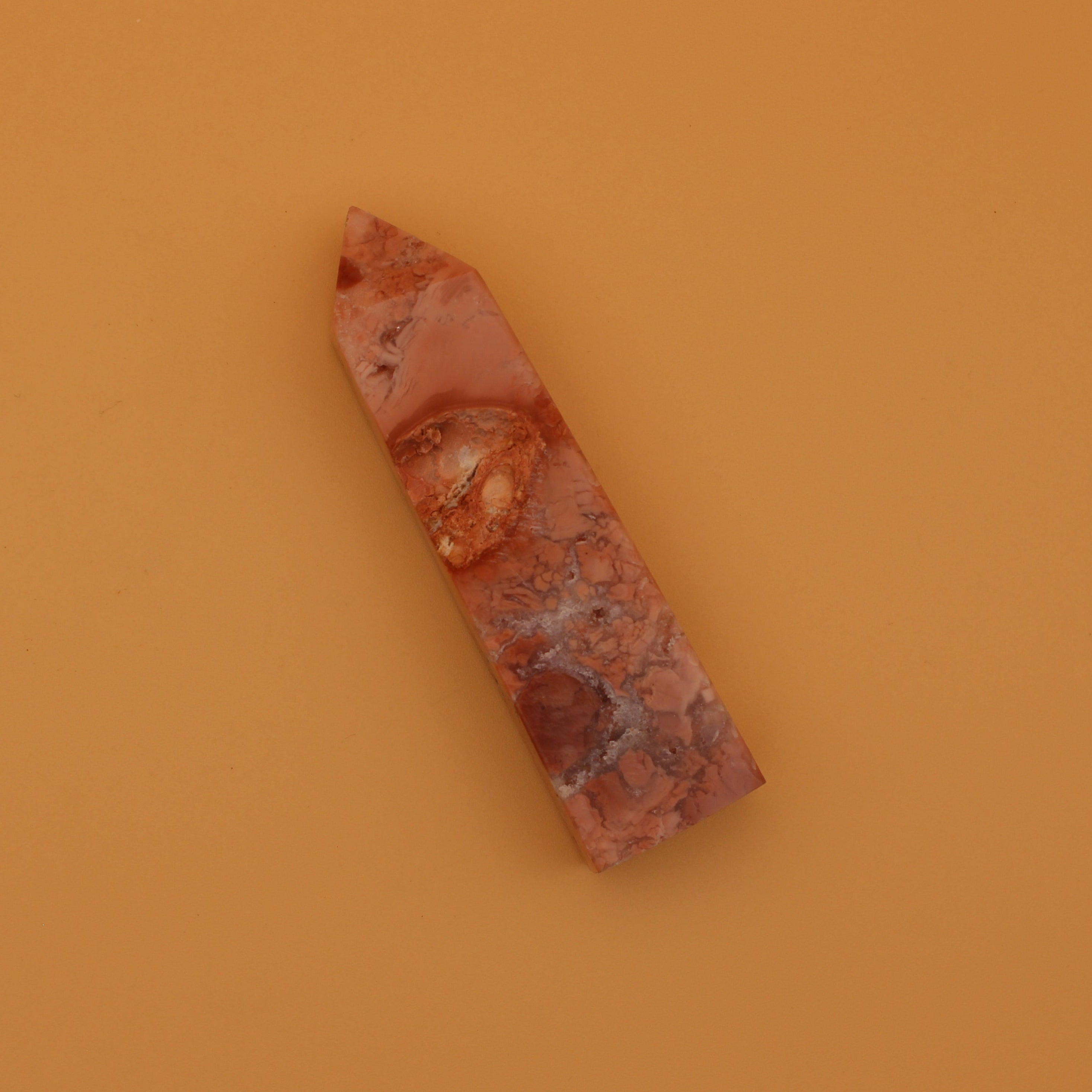Torre di Fluorite – Bellezza naturale e chiarezza energetica