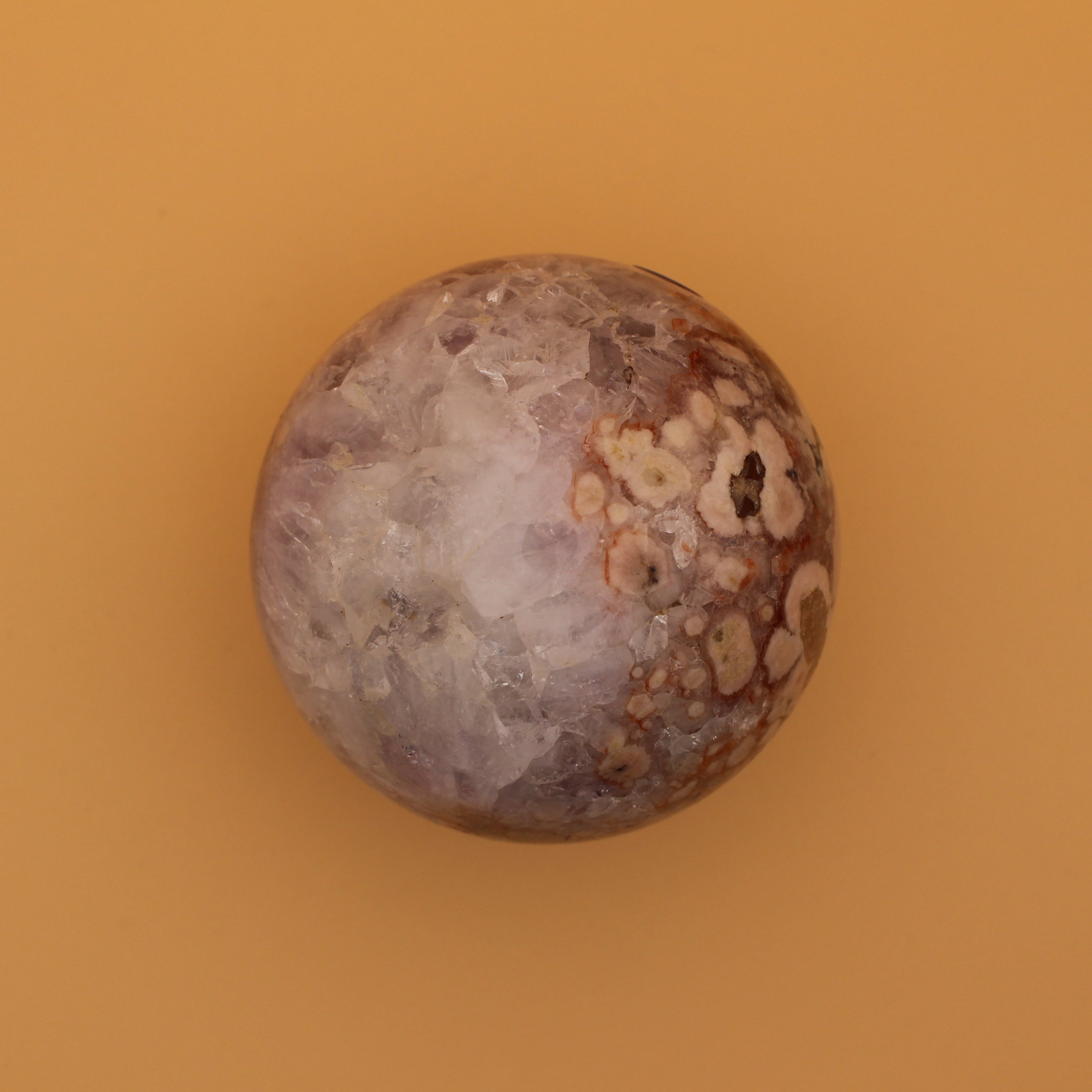 Sfera di Fluorite Anguria – Armonia, Chiarezza ed Equilibrio Energetico