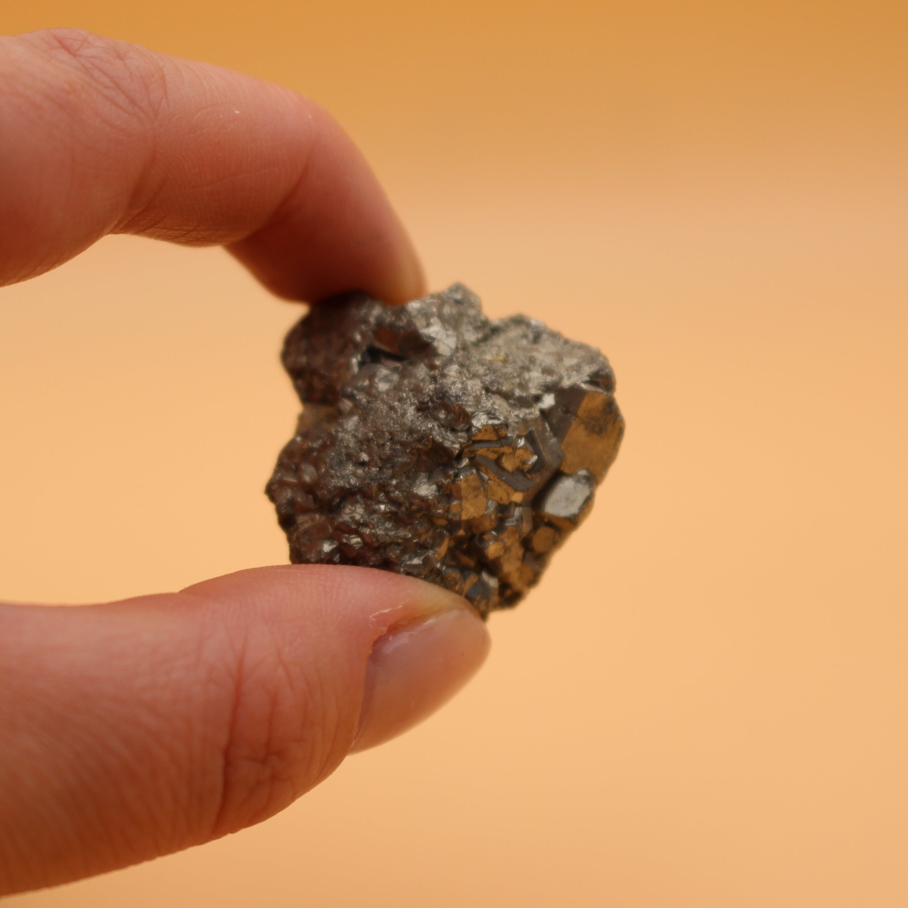 Pietra grezza di sodalite – pietra di chiarezza e intuizione