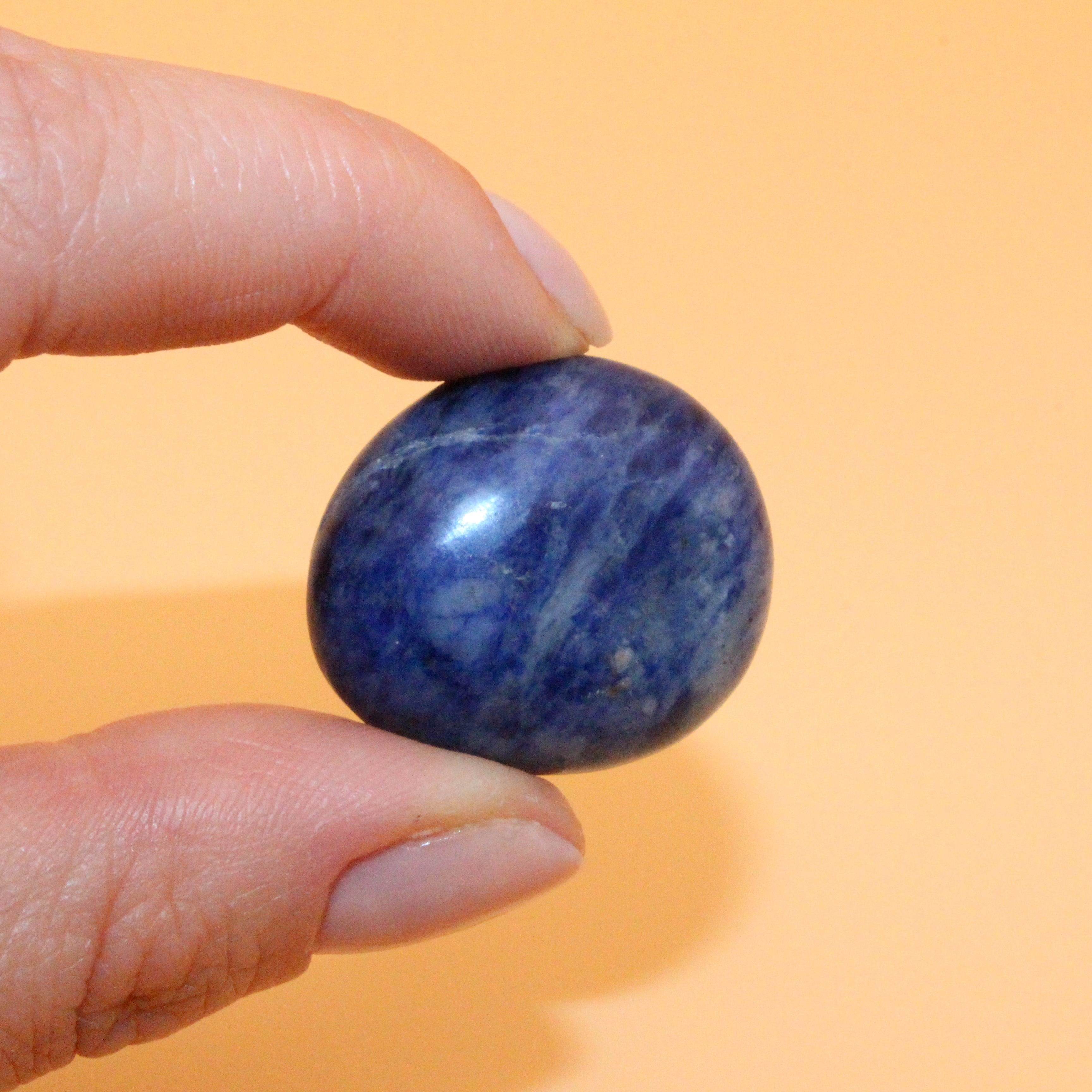 Pietra grezza di sodalite – pietra di chiarezza e intuizione