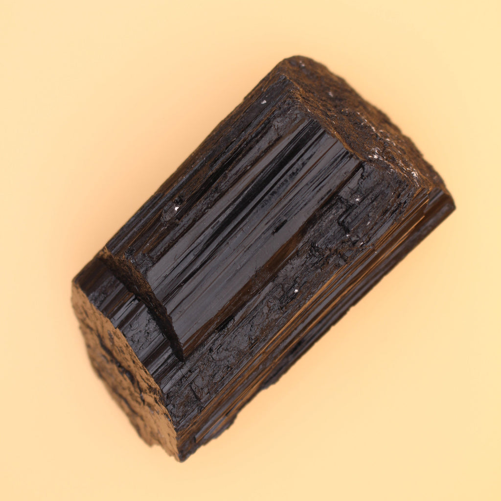 Torre di Fluorite – Bellezza naturale e chiarezza energetica