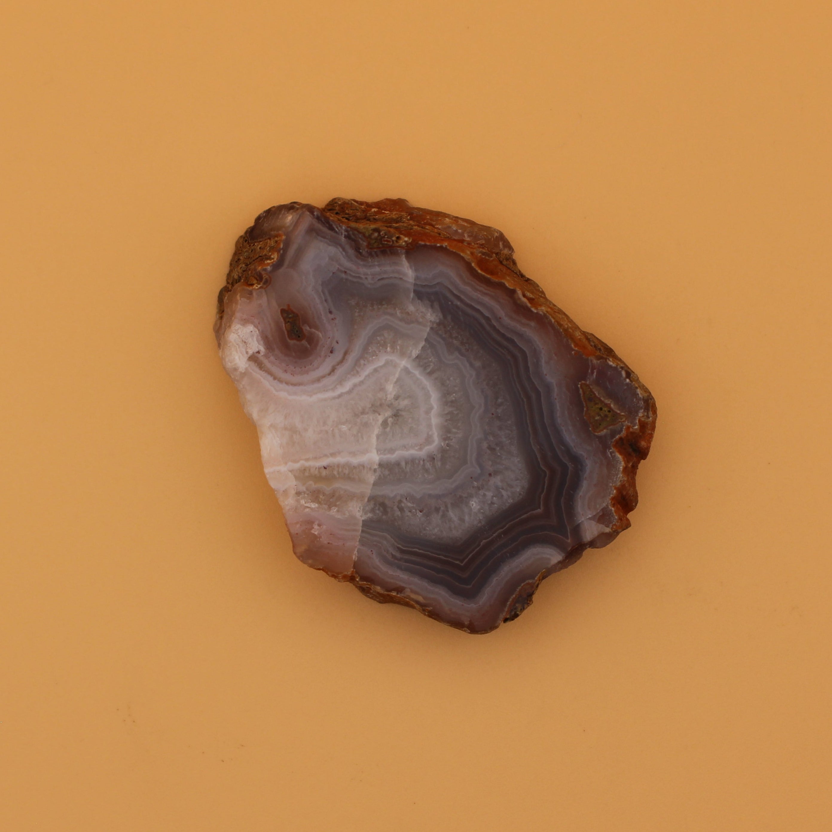 Torre di Fluorite – Pietra del Potere per Chiarezza e Armonia